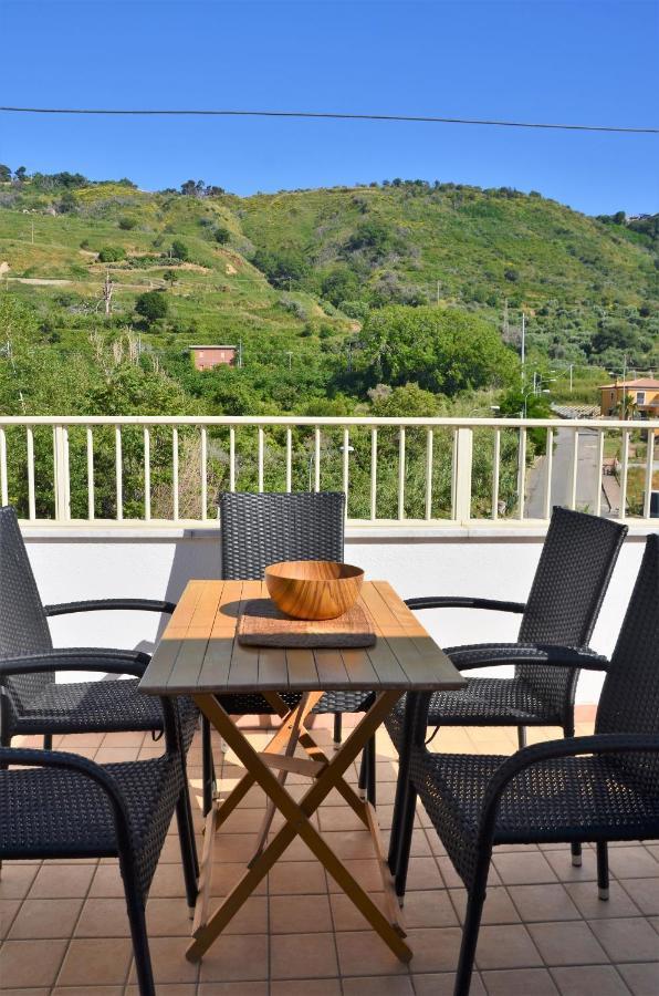 Appartement Penthouse Mare E Monti à Tropea Extérieur photo