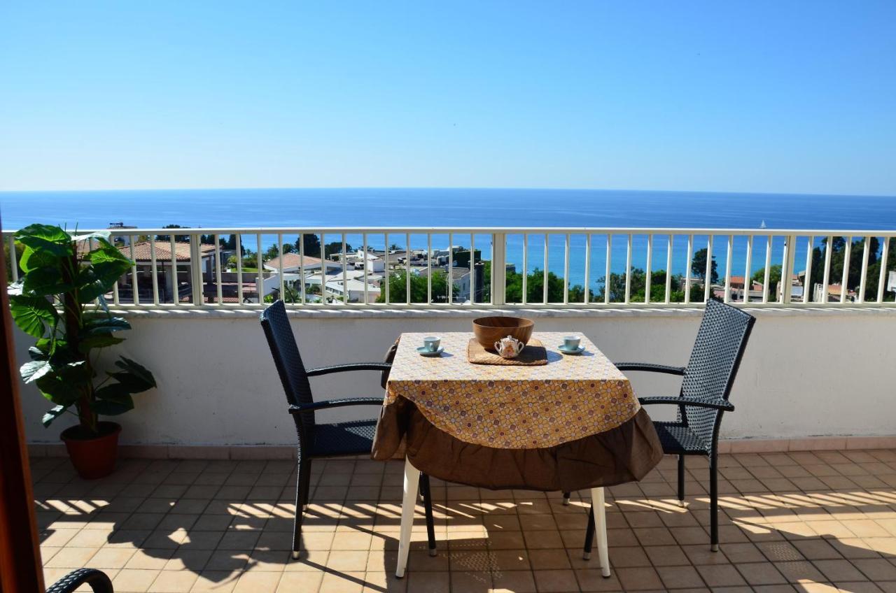 Appartement Penthouse Mare E Monti à Tropea Extérieur photo